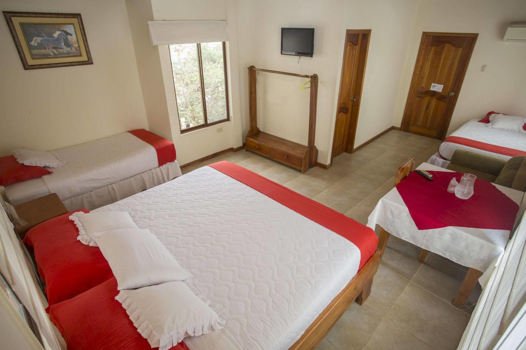 פורטו וילאמיל Hotel San Vicente Galapagos מראה חיצוני תמונה