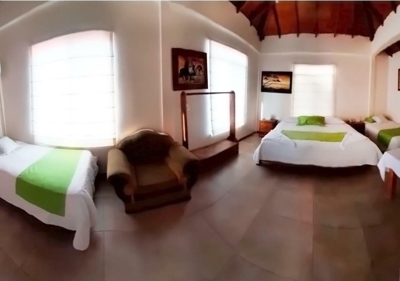 פורטו וילאמיל Hotel San Vicente Galapagos מראה חיצוני תמונה
